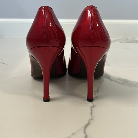Stuart Weitzman Red Patent Leather Pumps - Picture 3 of 14